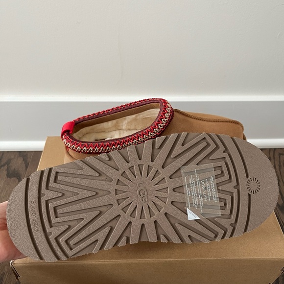 Brand New NWT UGG Tazz Mule Slipper Clog Chestnut Women’s Size 9 - Picture 11 of 13